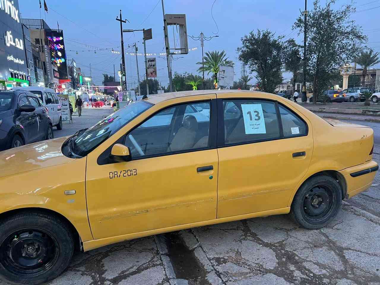 السلام عليكم البيع موديل ١٣  مكان سياره بغداد مدينه الصدر سياره شكد متصور جديده دوشمه  عامه ربع مذب عليهه كبل الشارع *********** السعر ٤٠
