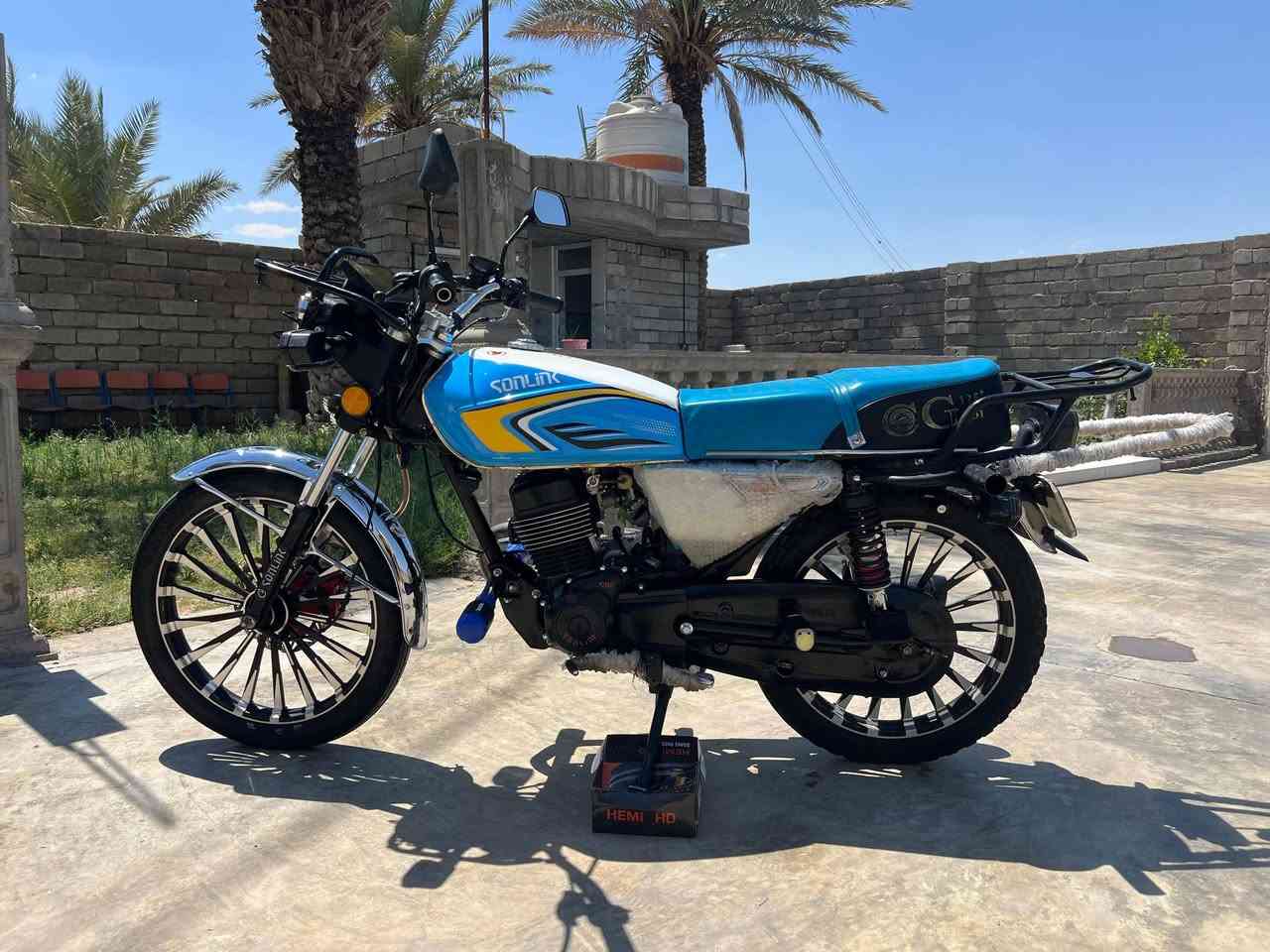 سيفان موديل٢٠٢٥ ضاغطة وزنجيل
محرك 200شرط
السعر850وبيه مجال قليل 
***********
