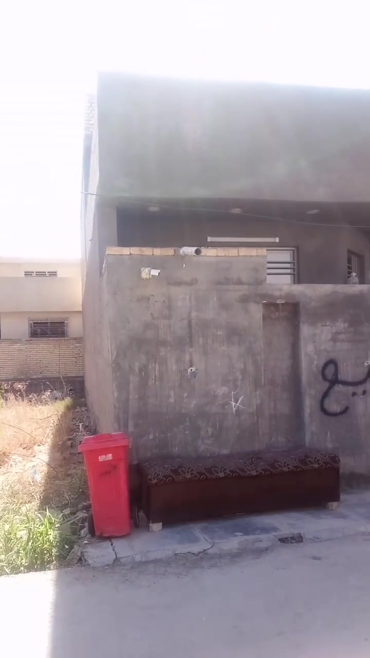 دار للبيع مساحه 200 كاع شيخ عماد شارع جواد ثاني بناء حديث ***********

