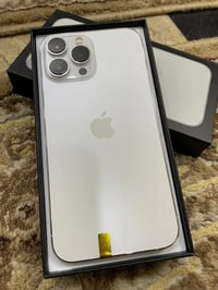 13 برو ماكس الذاكره 256 البطاريه 82 شرق اوسط عربي مستبدل شاشه اصليه مو...