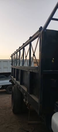 للبيع • شاحنة • سعر مناسب