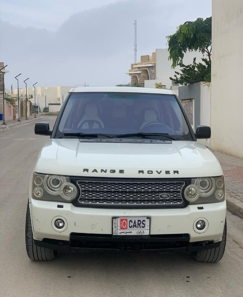 للبيع او المراوس
رانج روفر فوك موديل ٢٠٠٥ كركوك بيها نقص بالاضبارة  
ملاحظة (وهسه المرور فاتحين  تسجيل جديد لمدة شهر  )
السيارة  گير اوتماتيك و محرك ٨ سلندر  ٧٤٤ متياز BMW داينمو ماء بلادي  .
السعر٧٥ $ وبيها مجال 
مكان السيارة في الفلوجة
للتواصل، واتساب  [***********].
