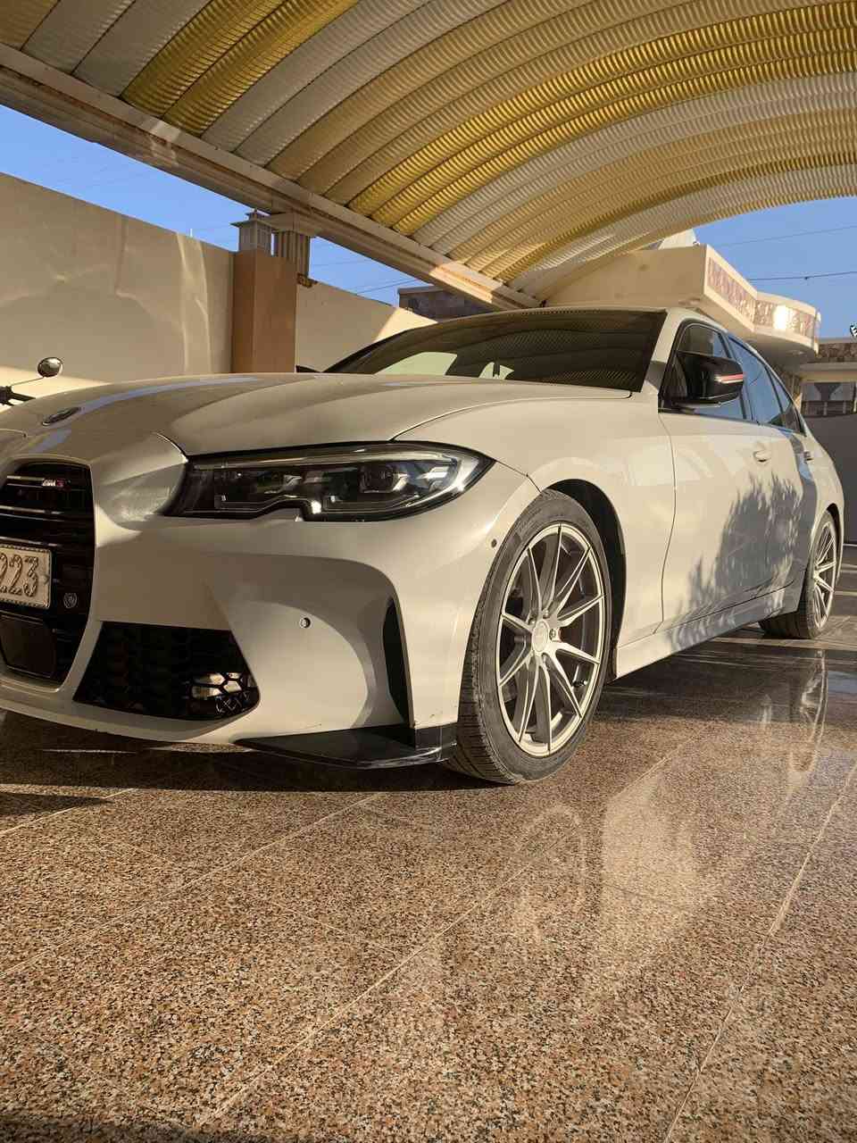 بي ام 330i موديل 21
للبيع او مراوس 
***********
*********** واتس

