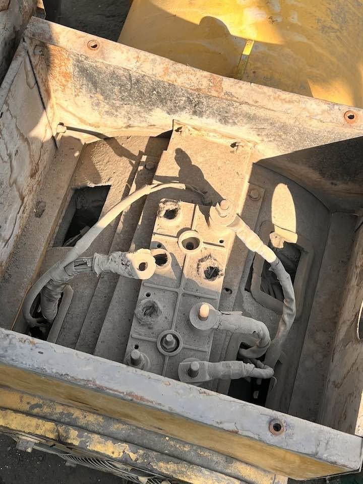 توليد ستامفورد 180kv ملفوف الكويل فقط دبل بوربرن السعر 14$ وقابل للتفاوض *********** المكان بغداد
