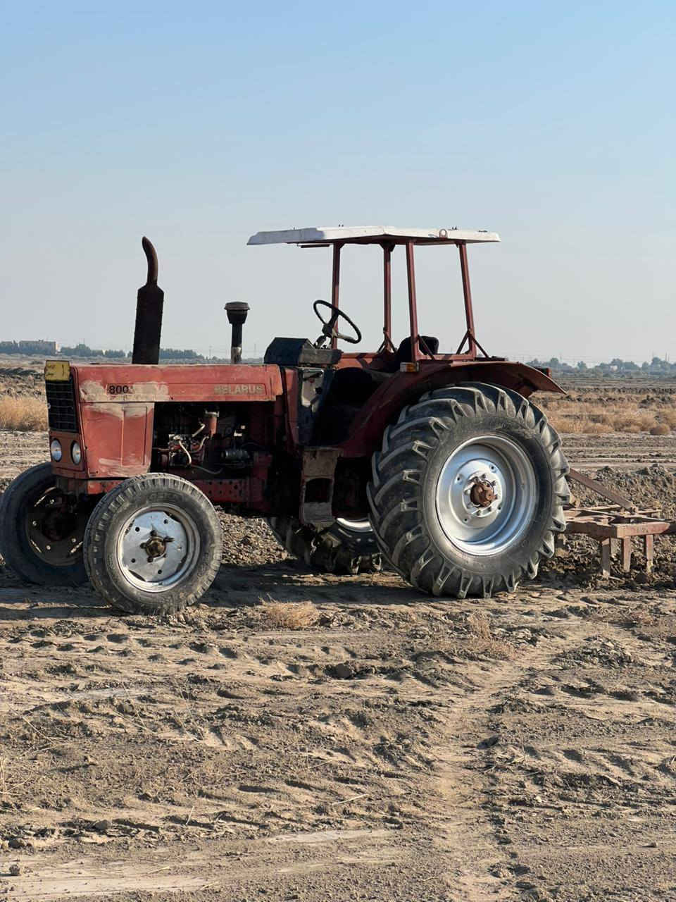 سلام عليكم خوان للبيع مكينه بلاروس 
مديل 2000رقم وسنويه تايرات جدد 
كير وكسن وجهاز وباور شركه مامفتوح بيهه برغي نظيفه كلش الشراي يتصل مكان الناصريه الفجر كهربائيات كلهه شغاله سلف دينموو راديتر جديد 
***********
