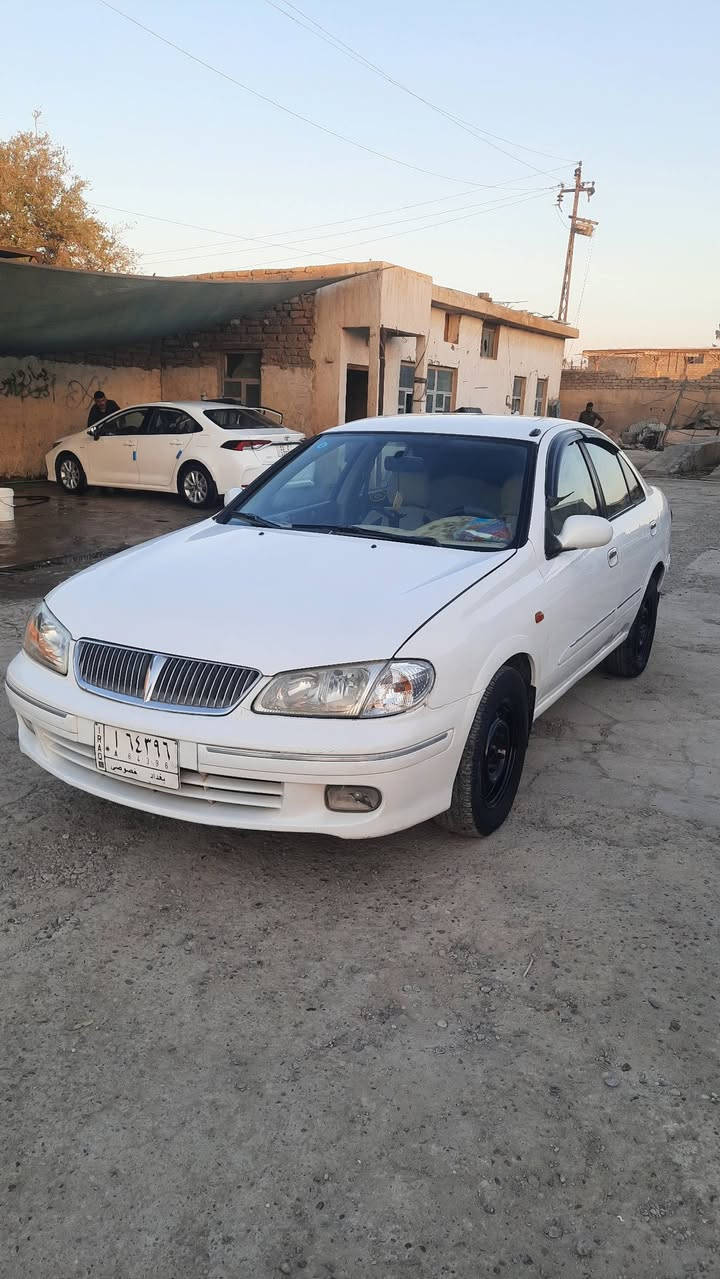 سياره سني موديل 2002 رقم بغداد بسمي بيه ٣ قطع سياره مال جناي نافضها كله صدر جديد باتري جديد دينمو جديد سلف جديد منضومه تبريد جديد بيه شوي تكحيلات يرهم مراوس بكورلا 2008 او 2009  اذا بيه شكم قطعه عادي السعر 73بيه مجال 
***********
