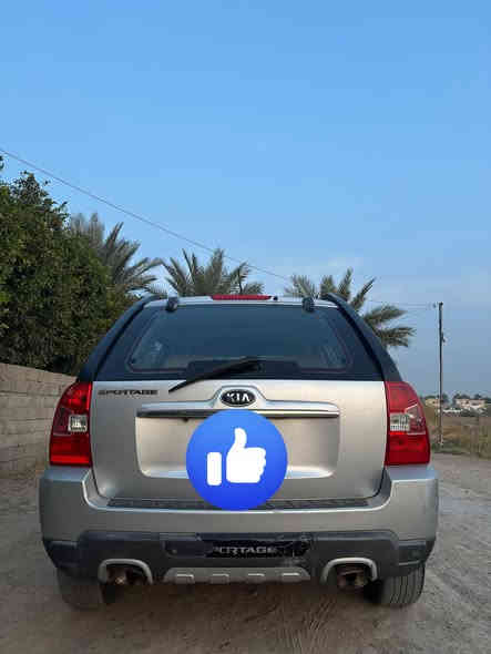 اسلام عليكم كيا سبورتج موديل 2009 خليجي تخم تاير جديد السياره نضيفه التبريد نقص فقط كمبريسر السياره ماشيه 250km محرك 2000 / 4 سلندر 
السعر 120 وبيها مجال 
العنوان / بغداد / ناحية الرشيد 
***********
