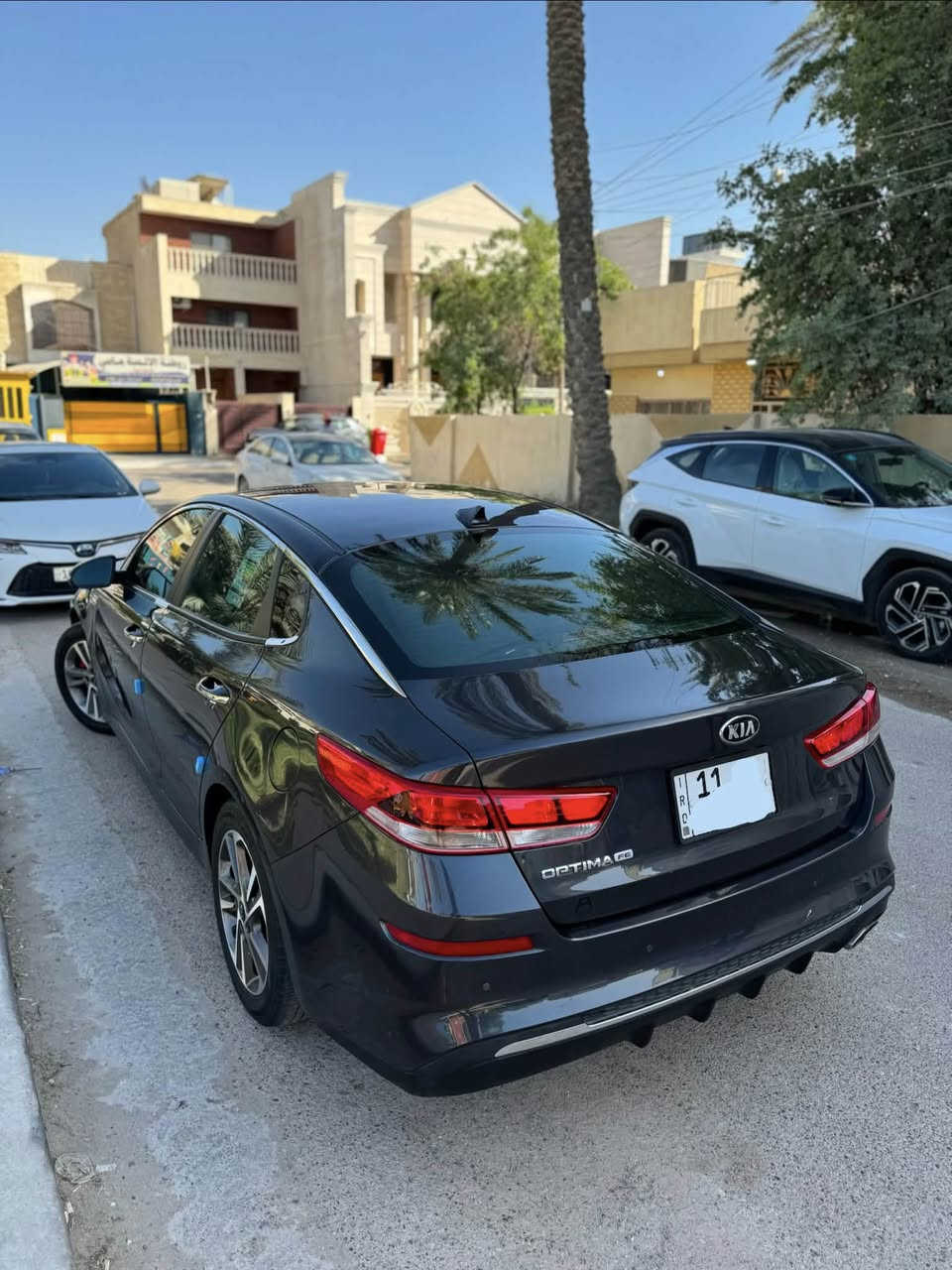 سلام عليكم اقرة تفاصيل رجاءً ♥️
للبيع أو مرارس حسب القناعة 
Kia أوبتما 2019 وارد أمريكي حادثه بس بنيد ومبدل نفس الون سيارة مبية صبغ مكفولة كفالة عامة سيارة جديدة حرفياً ومال جناي رقمهة بغـداد بأسمي هزة ورقم كلة جديد 
المواصفات )
مكيـنة 2400 مكفولة من كلشي 
گير مكفول 
صدر أمامي خلفي جديد 
تخم تاير جديد 
تبريد ثلاجة + تدفئة 
حساس أمامي + رادار امامي تنبيه توقف مفاجى
رادارات جانبي نقطة عمية 
رادار تحديد مسار 
حساسات خلفي + كامرة خلفية دوار
أشاير بل مري 
تحكم ستيرن جهتين أكيد 
مثلت سرعة و٣ وضعيات قيادة 
شاشة كبيرة 
لايتات فول زنون عالي ناصي 
باقي تفاصيل معروفة 
سيارة جديدة والصور واضحة گدامكم 
وكلشي بسعرة حسب نظافة أكيد 
مكاني بغداد حي ألاعلام 
السعر 129$ وبيهة مجال حك الجية 
***********
