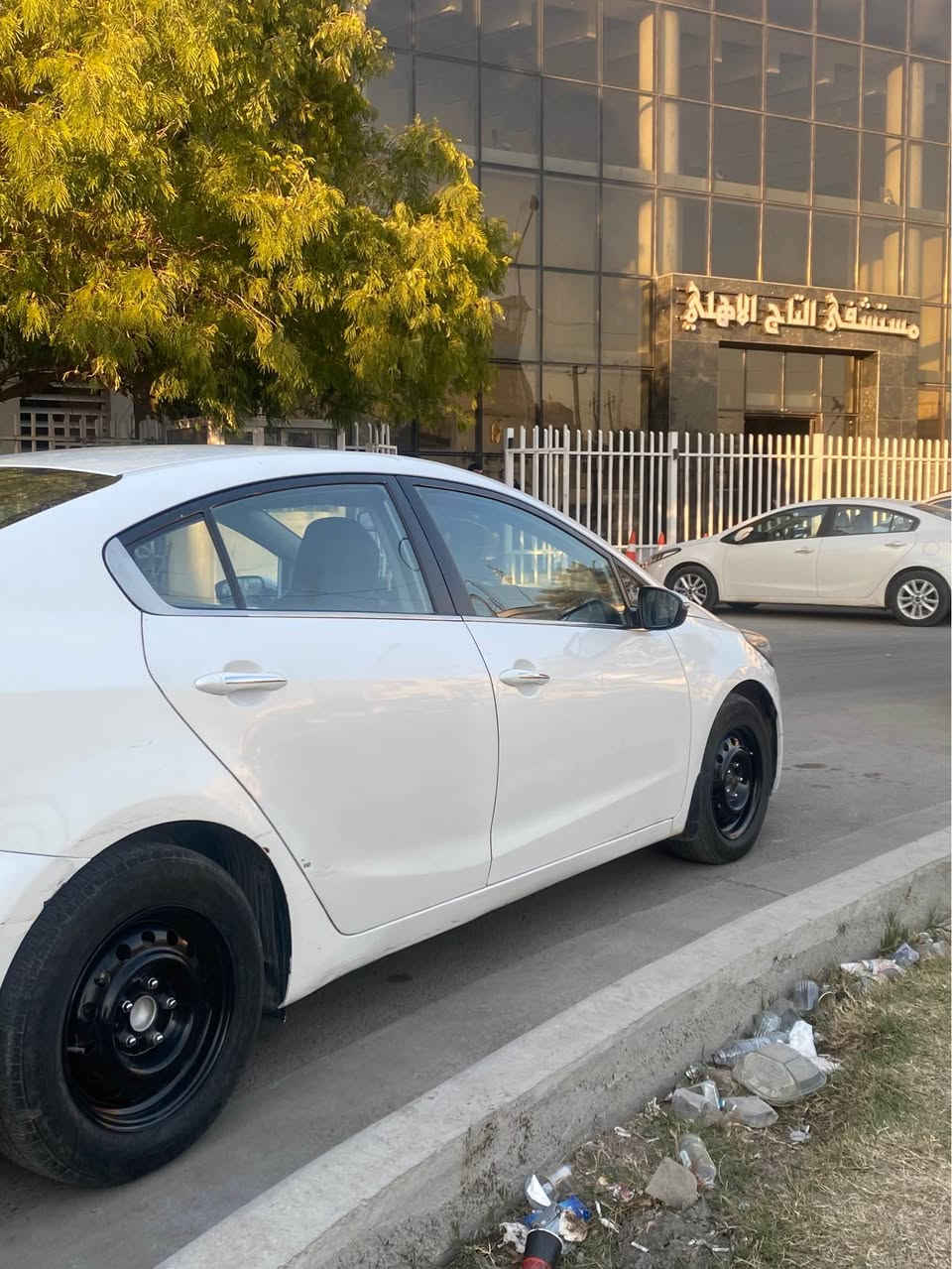 سيراتو 2015 خليجي فول عده البصمة والفتحة 
كير محرك لغد شاصي مكفول وسونارها واضح بالصور
مكاني زعفرانية او كرادة ***********
السعر 118 بغداد, العراق
