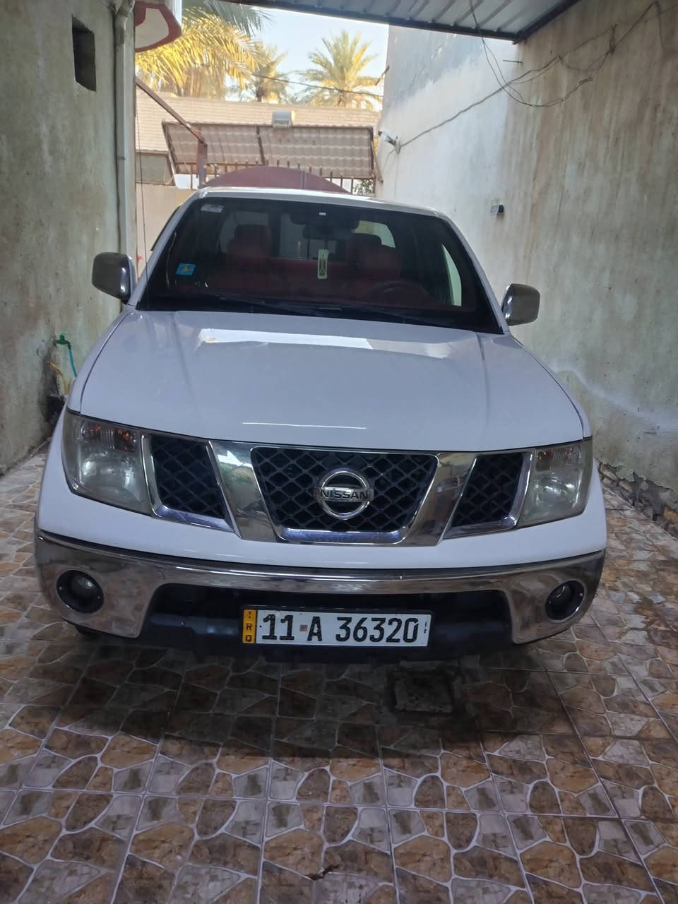 السلام عليكم نيفاره ١٣ اتو ماشيه ١٣٥ نظيفه بمعنى الكلمه مال جناي رقم دولي بغداد بسمي سنويه لل٢٩ مكان السياره كربلاء طوريج للإستفسار الاتصال *********** السعر ١٣٠ وبيها مجال بيع بدون مراوس
