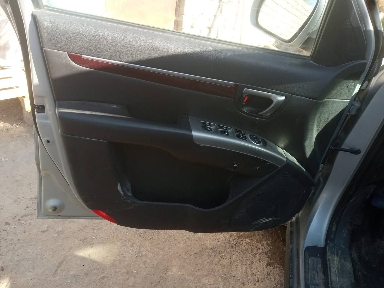 سلام عليكم 
سيارة سنتافيا موديل 2011 كاز مكينة گير تبريد كفالة سيارة أدوات بدون رقم 
السعر بلاش استفسار خاص او اتصل ***********
