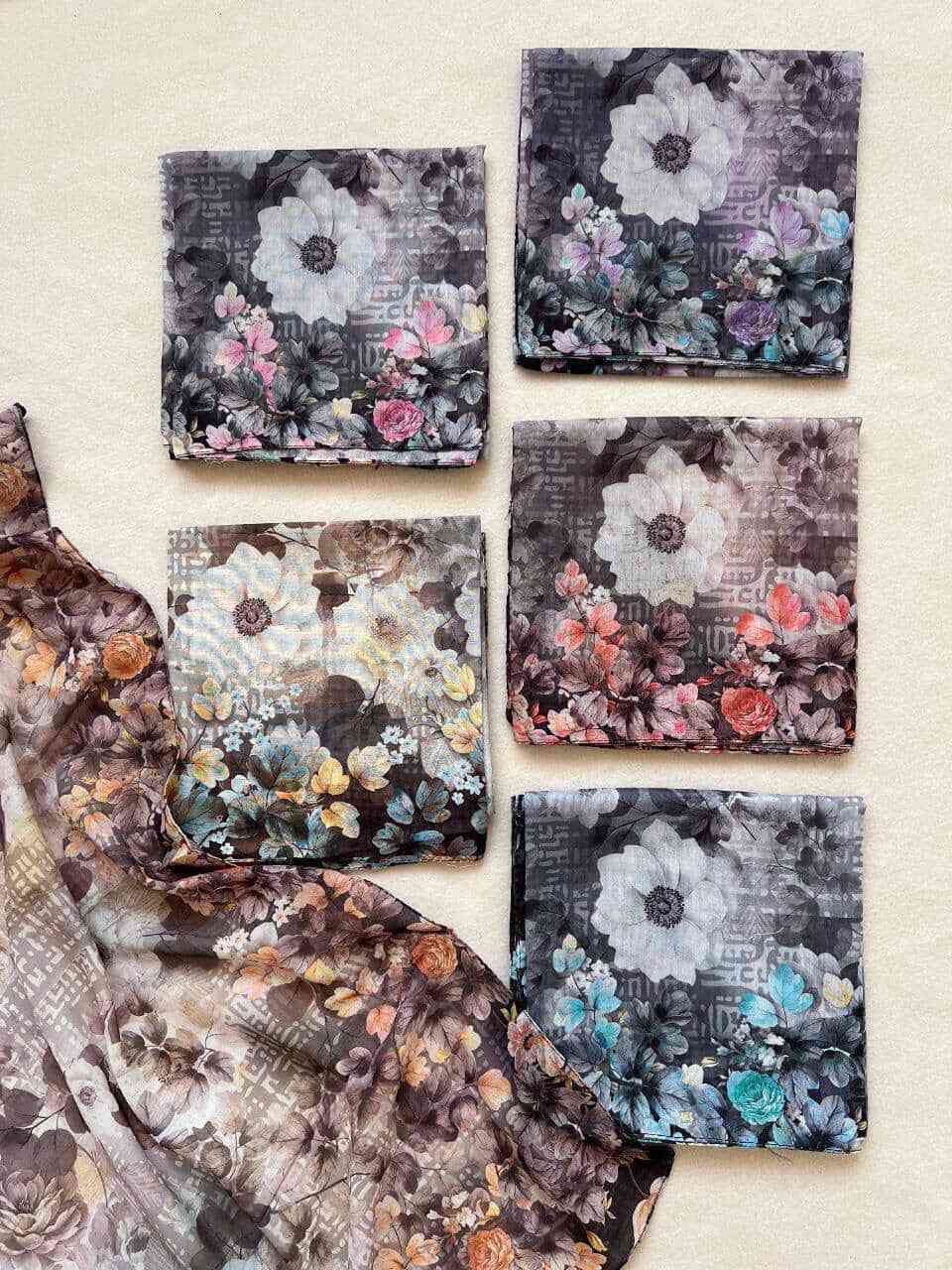 حجاب لارسا نسائي الاصلي قماشه شتوي صيفي الطول متر و٢٠ قطعتين بخمسه يتوفر توصيل 
***********
