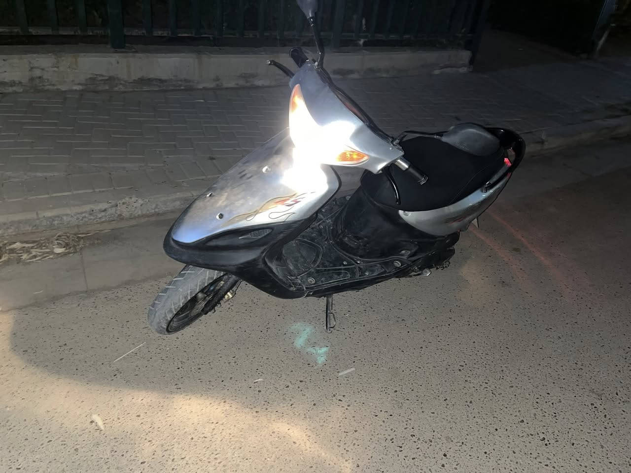 ماكس قجمة صالنصة رياضي وادامة كاملة عليها
مراوس بماجستا من بغداد حصراً


**إذا كنت صاحب هذا الإعلان وتريد حذفه لأي سبب، رجاءا أرسل رسالة إلى الدعم الفني**