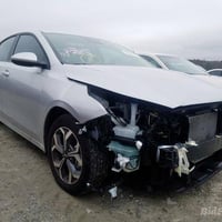 البيع كيا فورتي موديل 19 ماشيه 78 ألف كير  محرك مكفول سيار ليبل واحد و...