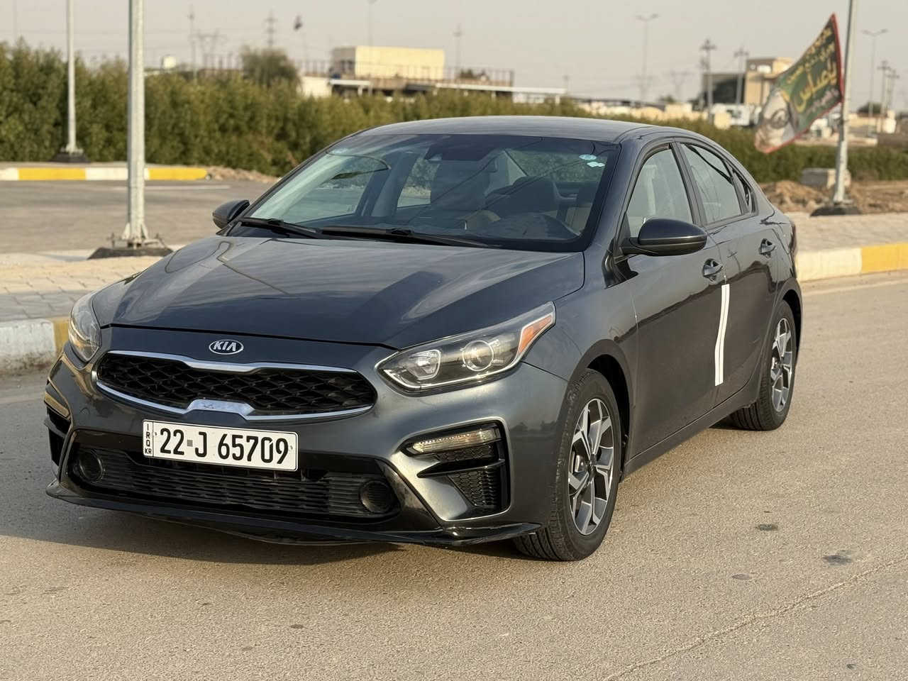 السلام عليكم
كيا فورتي موديل 2020 مكينه 2000 دوش سياقه ذاتيه وتحديد مسار بريك ذاتي رادار . مانع انزلاق. نظام ترحيب داخل لونين
تحكم جهتين شاشه بلاد كار بلي كامره دواره 
ثلاث وضعيات للكير
ماشيه 55 ميل سياره جاهزه من كل النواحي  بدون اي نقص حادثها بنيد بدون دواخل والباقي ليبل واحد
السعر 135 وبيها مجال 
العنوان : بغداد الزعفرانيه
***********
