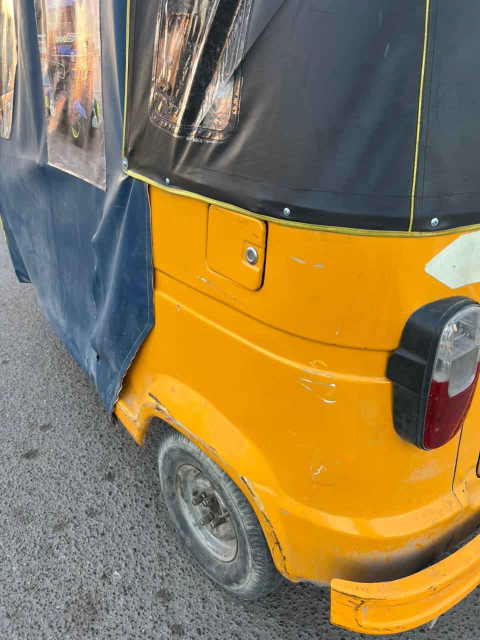 سلام عليكم تكتك مديل 2020 البيع بدي شوف العين محرك 22 السعر 3500 او بيه مجال رقم 📱 *********** العنون قبل حي الجامعه
