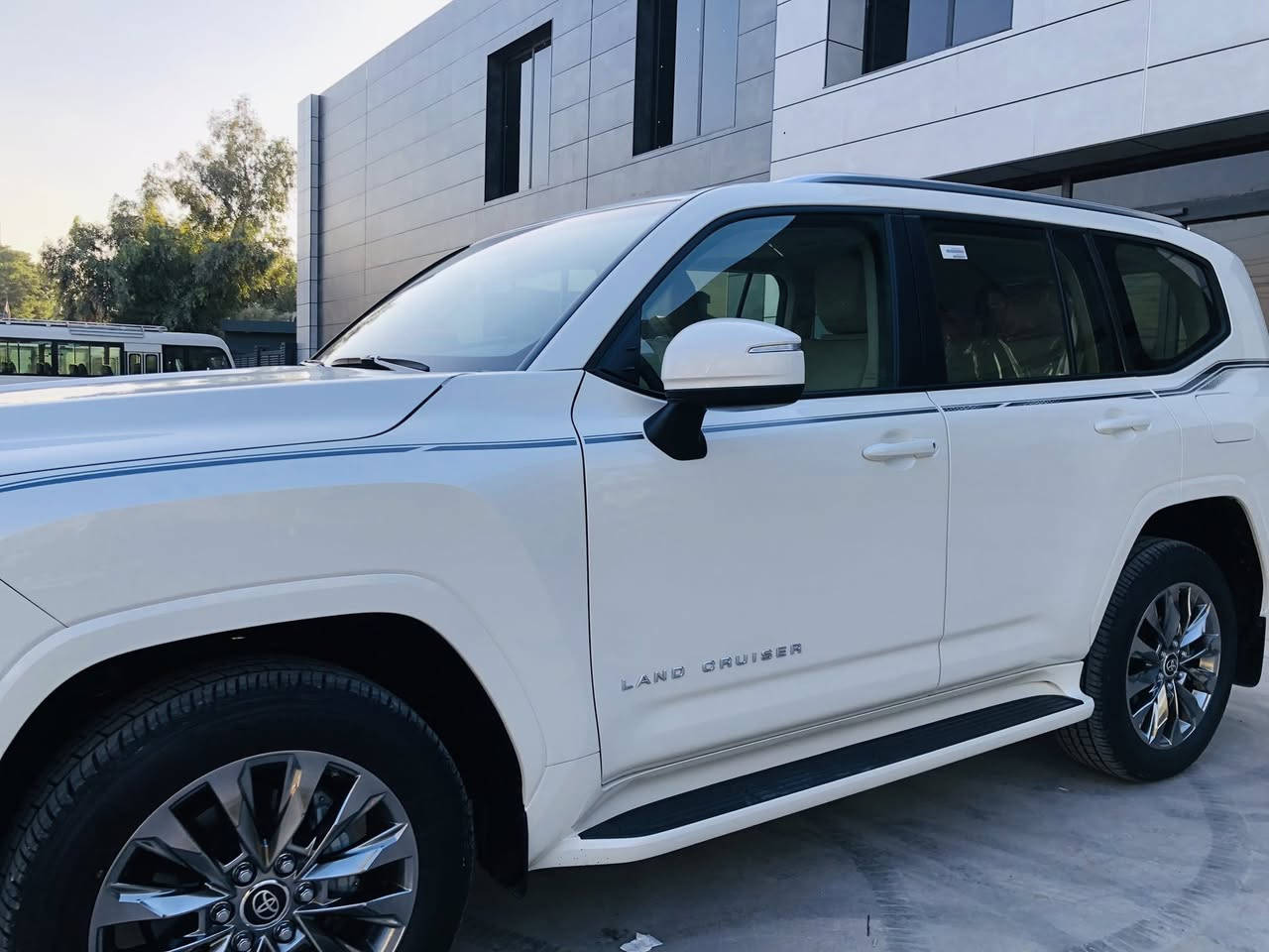 سلام عليكم احبتي لاندكروز موديل 2025 زيرو ماشيه 2900 مكفوله كفاله عامه رقم بغداد شركه ساز بل ضمان مكان السياره بغداد الكريعات الاتصال *********** مكينه 4000 تنفس طبيعي
