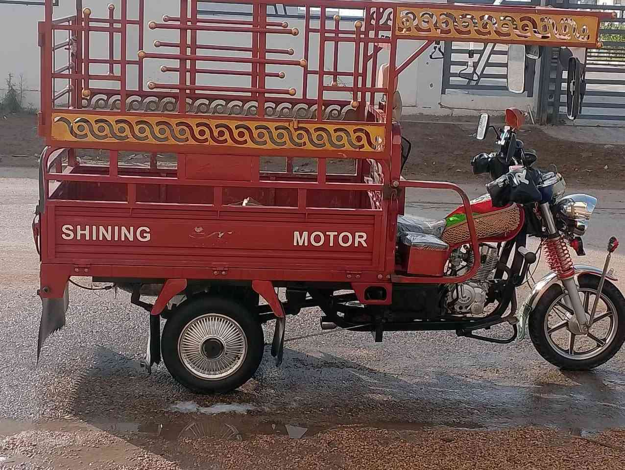 سلام عليكم ستوته للبيع موديل 22 مسجله ما ابيها نقص برقي جاهزه للشارع جديده حيل السعر 3,000,100 مليون وبيها مجال مكاني الرمادي 5 كيلو حي الزيتون ‏‪***********‬‏
