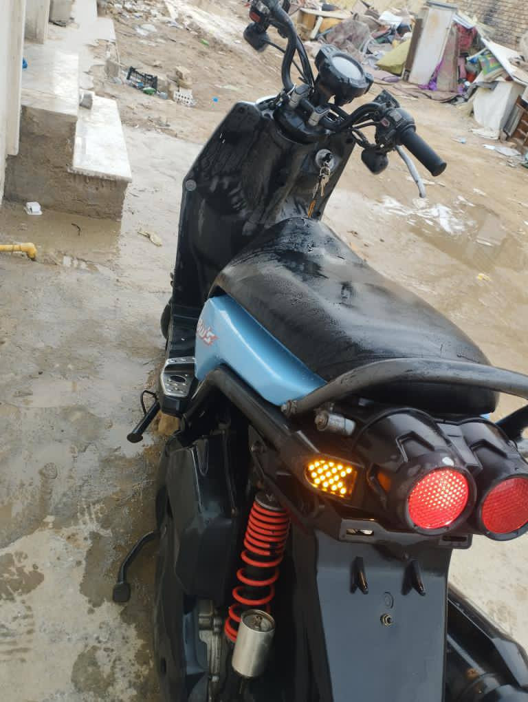 شباب للبيع  كله بلادي مليون ٢٥٠ جيب فيتر وتعال وبيه مجال بسيط بغداد***********
