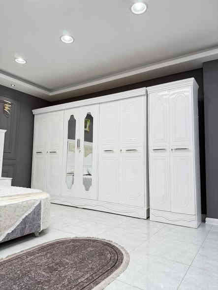 💰 السعر: مليون دينار فقط – غرفة جديدة وجاهزة
📞 للحجز والاستفسار واتساب: ***********

🛏️ غرفة نوم فخمة – خشب خفيف سوكي / درجة اقتصادية – طابق واحد
• داخل معاكس 3ملم – خارج تحفير SNS انديف 4ملم
• صبغ حراري درجة أولى
• كنتور 6 أبواب – 9 قطع كاملة
• سرير بلاويد أسود (6 أرجل)
• قياس الكنتور: ارتفاع 2.40 × عرض 3.20

✨ الإضافات:
• دوشك: 135 ألف
• شازلون مقعد: 50 ألف
• شازلون مخزن: 75 ألف
• طابورية: 15 ألف
• زاوية تصميم كنتوري بنفس ارتفاع الكنتور

🛠️ فحص قبل الاستلام

🚚 التوصيل:
• بغداد: توصيل وشد مجاني (الأطراف 50 ألف)
• المحافظات: حسب البعد
