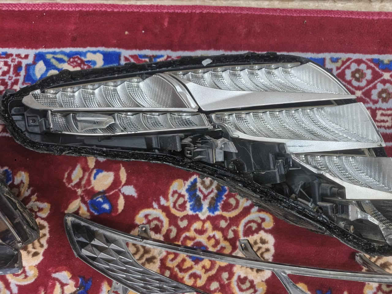 لدات توسان الشكل الجديد
شغالات شرط الفحص
الاول كامل 
والثاني يحتاج كبس وتثبيت جامته ع اللد 
قيم واخذ بما يرضي الله


**إذا كنت صاحب هذا الإعلان وتريد حذفه لأي سبب، رجاءا أرسل رسالة إلى الدعم الفني**