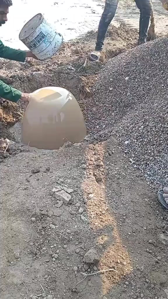 حفر الابار الارتوازيه
وتعبيرات الشارع وتجفيف المنهولات جميع محافضات العراق 

***********//***********
