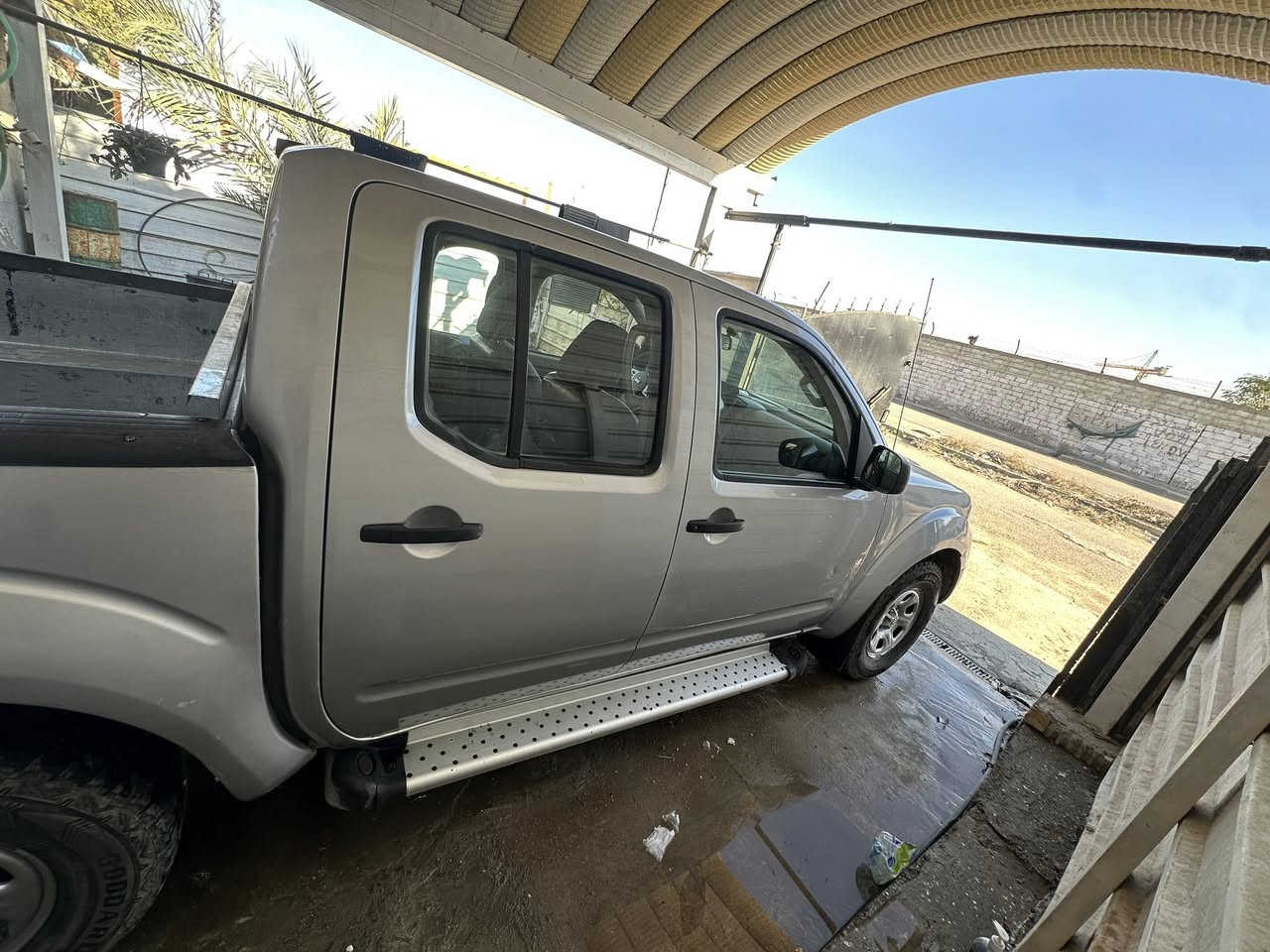 نيسان فرونتير موديل 2018,  4.0L V6
رقم مميز 

وارد امريكي حادث امريكة الجاملغ الايسر فقط 
مصبوغة حزام بيها ضربة بالباب الخلف السائق ممصلحة موضحة بالصورة

السيارة جاهزة وكاملة 
كير مكينة مكفول
ماشية 163 الف 
تدفئة تبريد شغالات التبريد ثلج بالصيف 
شاشة أندرويد +كامرة 

بلكات نوزلات عبوة فيت بم كلة جديد ووكالة 

السيارة بأسمي رقم سليمانية تحويل ثاني يوم 
السعر 120 وبي مجال بسيط 
مكاني بغداد جكوك ***********
