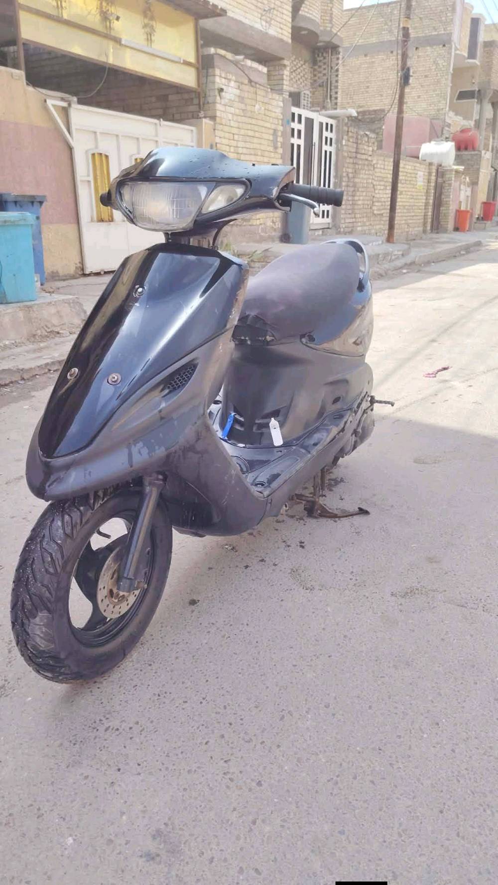 ماكس قچمه 120 دراجة جديدة محرك نظيف  ومامفتوح.كهربائيات كلها شغاله شلعة ومعدل فول فقط تحتاج باتري مكانها بغداد الشعب.الجمعيات.سعرها 250  .***********