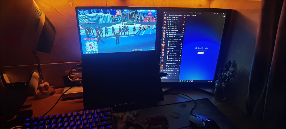 لابتوب lenovo العاب  بسعر 380الف مع شاحنه اصليه ماوس ريزر جنطه ومروحه تبريد ♥️

المواصفات♥️
Ryzn5 5600uالمعالج

RAM16GB 3600 ddr4 الرام

AMD REDEON 4GB الكارت  SHER6GB VEGA7

SSD236G المساحه
يشغل العاب مثل ما واضح بال فديو نضافه 90%
مكان بغداد ♥️
رقم التواصل♥️
***********
او دز تعليق
