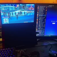 لابتوب lenovo العاب  بسعر 380الف مع شاحنه اصليه ماوس ريزر جنطه ومروحه ...