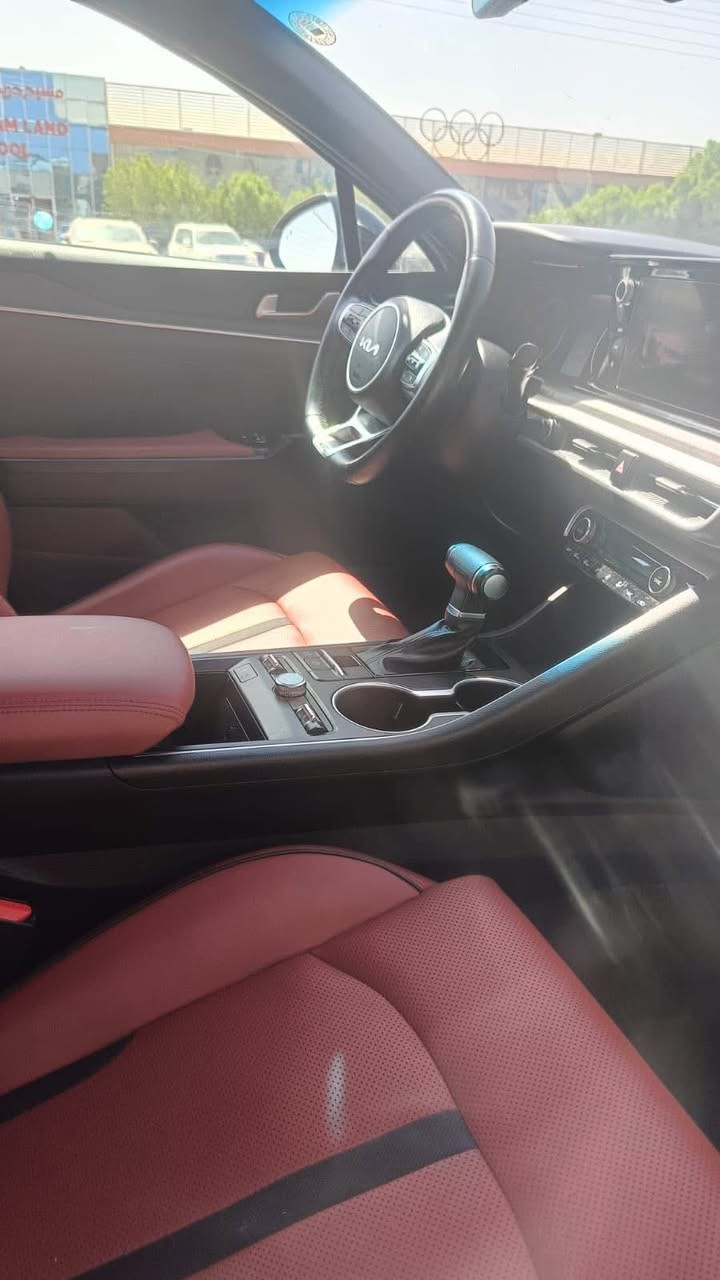 K5 2021
فول موصفات عدا الفتحه

المواصفات:-

1- محرك 1.6 توربو المرغوب

2- بصمة

3-رادارات امامية

4- رادارات خلفية

5-توقف ذاتي عند الرجوع

6-اشارة بالمري (نقطة عمياء)

7-صندوق يفتح عند الوقوف

8- تشغيل عن بعد

9- سايد بريك بصمه

10- اوتو هولد

11- تحديد مسار

12-قيادة ذاتية

13-اوامر صوتية

14- شاشة اصلية كار بلي و اندرويد اوتو

16-كاميرا خلفية

17-كروس كونترول (تثبيت سرعة)

18- لد نهاري

19-توقف ذاتي عند الرجوع للخلف

20- تحذير عند فتح الباب

22-ترحيب عند الوصول يم الباب

23- تبريد مناخ منفصل

24-السيارة حرفيا كلشي ما ناقصها شغل واطلع

25- رادار امامي وتوقف ذاتي

26- كشنات جلد اسود

27- اربع انضمه قياده

28- تثبيت مسار

29- قياده ستيرن

بيه بعد اهواي موصفات

_______________________

ماشية43 ميل

______________________

حادث السياره بدون ايرباك فقط تبديل جاملغ اثر تخريب

_________________

السيارة معوقين  اشهر وصير حره يعني نكول حره

صاحبه موجود ديوانية

السعر 162 وبيه مجال

***********
