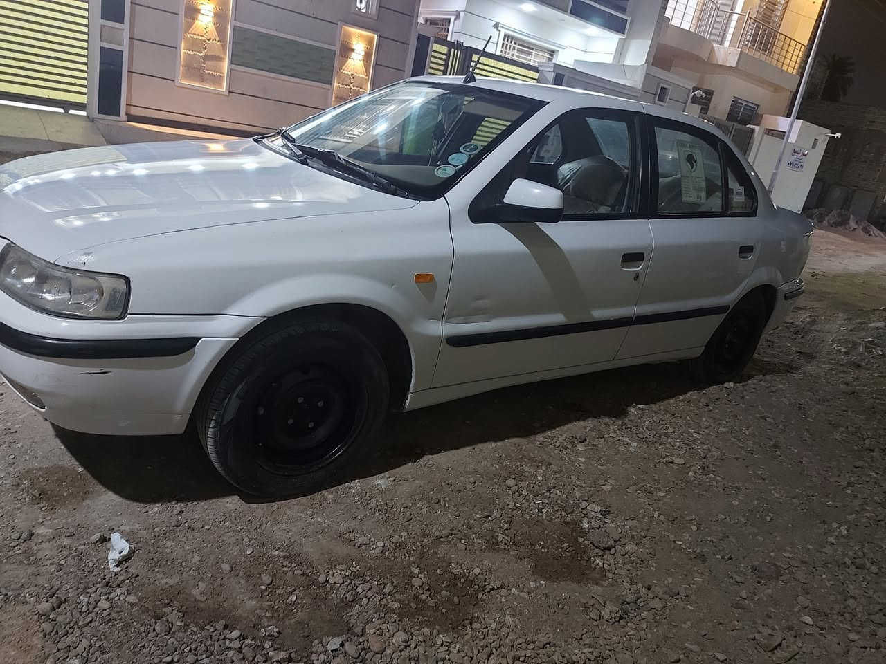 سيارة سمنت للبيع
موديل ٢٠١١
مكفوله من الضربه والتعمير
فقط بنيد مبدل لغرض الطعجه 
دواسات معمره 
السعر 40 وبيها مجال
رقم
***********
