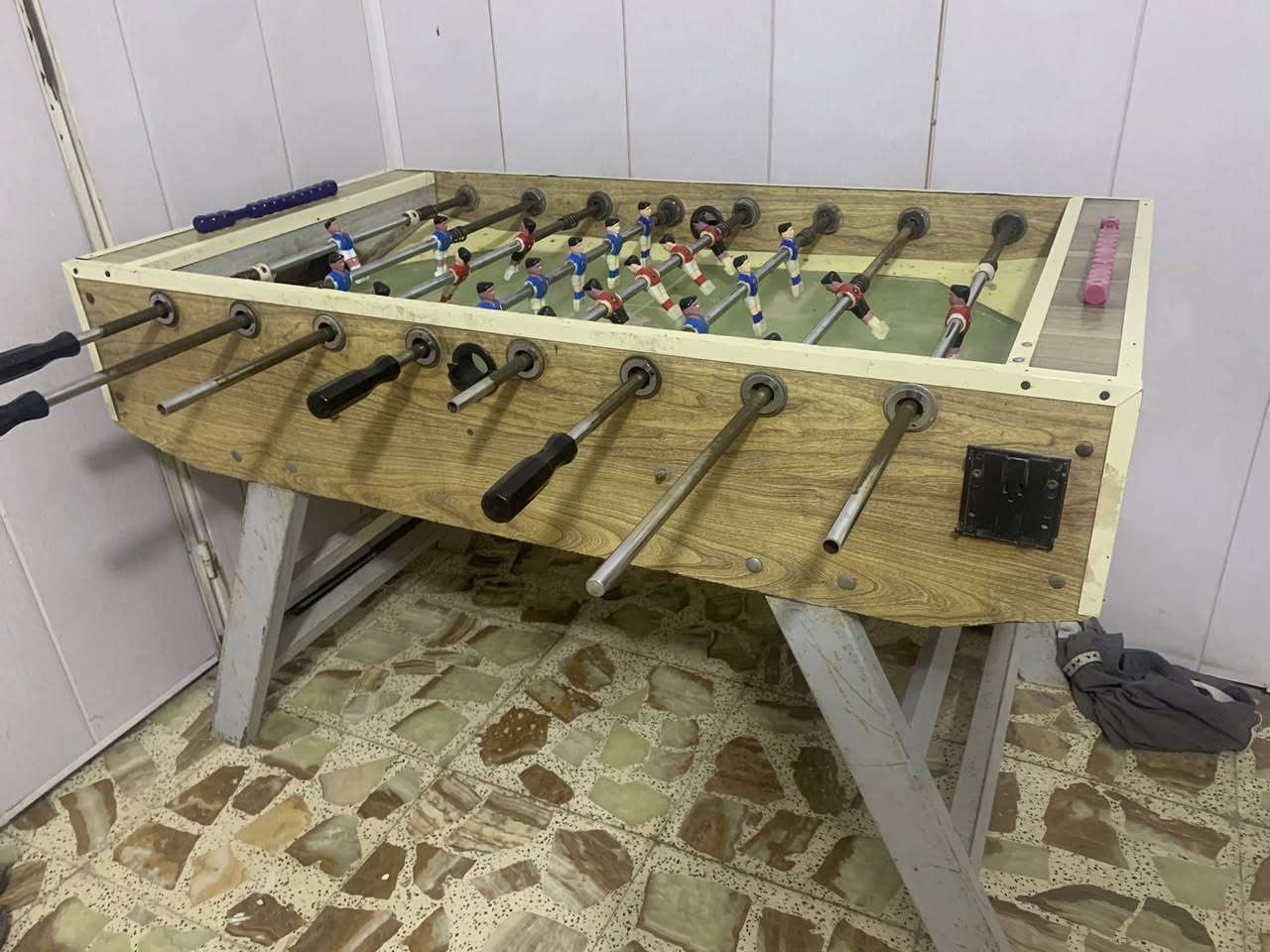 السلام عليكم فيشه للبيع مكان بغداد البلديات سعر ١٧٠ الف وبيها مجال قليل ***********
