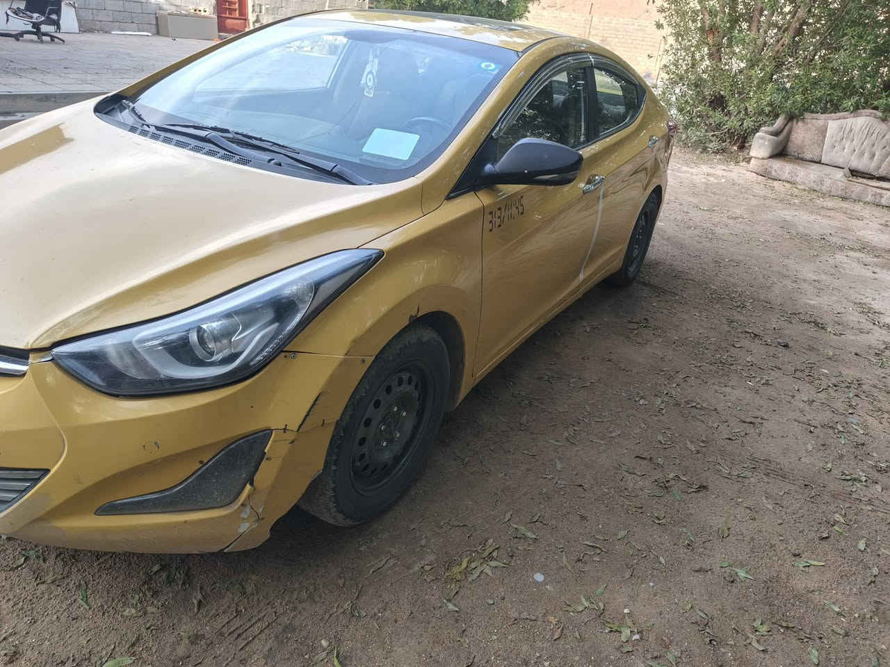 السلام عليكم 
النترا ١٥ خليجي 
بيهه جاملغ امامي مبدل وخلفي مصلح بدون دواخل 
كير مكينه تبريد كله نضيف 
سعرهه شده وبيهه مجال حك جيتك 
*********** بغداد, العراق
