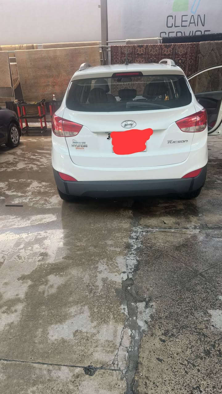 السلام عليكم توسان خليجي كفاله عامه عدا بارد قليل بدايه جاملغ أمامي أو كارت شي جدا بسيط والباقي كفاله من الصيغ والتبديلل شرط حته الدعاميات بلاديات رقم سليمانية سنويه ما نافذه تحويل مباشر موديل 2013 حداديه تخم تاير كهربائيات تبريد محرك كير تبريد تدفئه كله بشرط تراي زيرو مابيه نقص برغي جاهزه للاخير محرك ٢٠٠٠ كامره خلفيه أشاره بل مري السعر١٤٠ بيه مجال العنوان بابل المدحتية للاستفسار الاتصال على الرقم ***********
