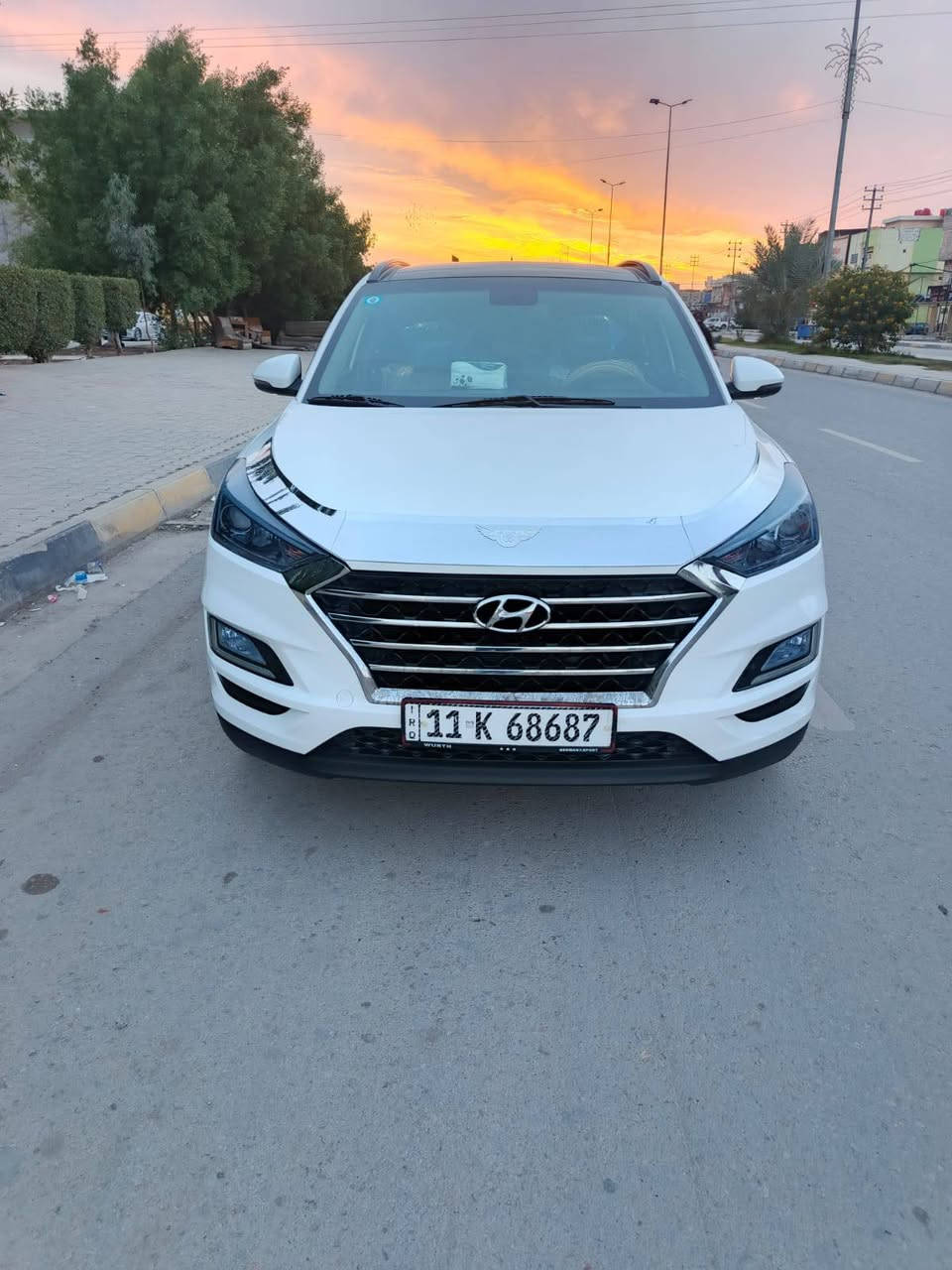 السلام علبكم سياره نوع توسان خليجي موديل 2019 فول موصفات واحد على واحد بنراما داخل صاج شركه الكاصد كشن كهربائي كشن جلد حساسات كامرات مري شفط السياره كفاله عامه عده جاملغ الخلفي رش كلير اثر شخوط ورشيته الباقي كفاله عامه كيرمكينه حداديه تبريد كفاله العنوان كربلاء السعر 194رقم الهاتف ***********
