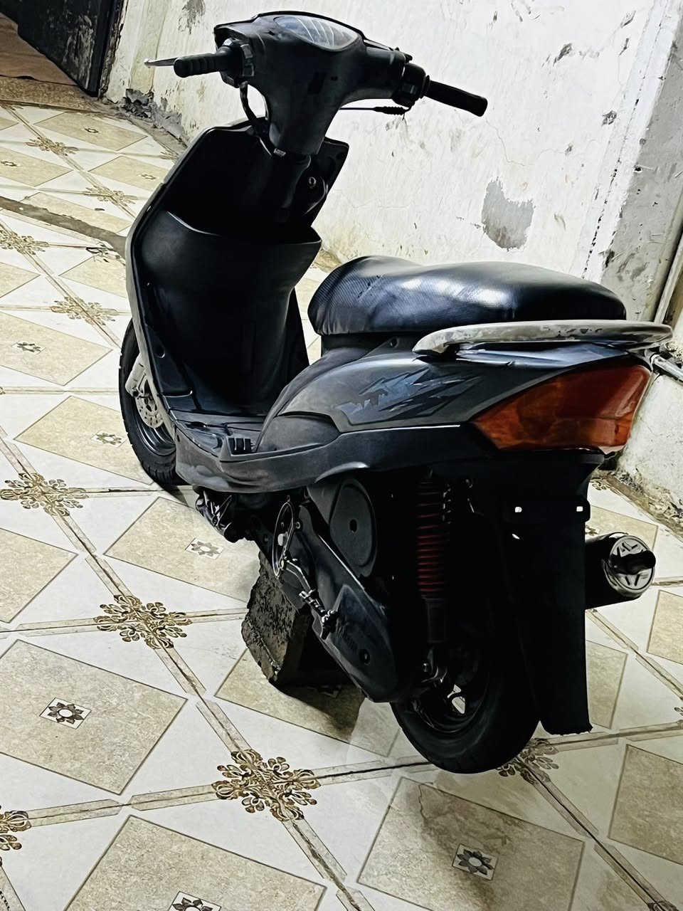 سلام عليكم ماكس عدله للبيع
دراجه نكره سلف وهندر كهربائيات كلها شغاله 

شلعه ومعدل دراجه مامفتوحه. 49 بلاديه 

السعر650 وبيها مجال -مكاني بغداد المحموديه 

*********** بي واتساب
