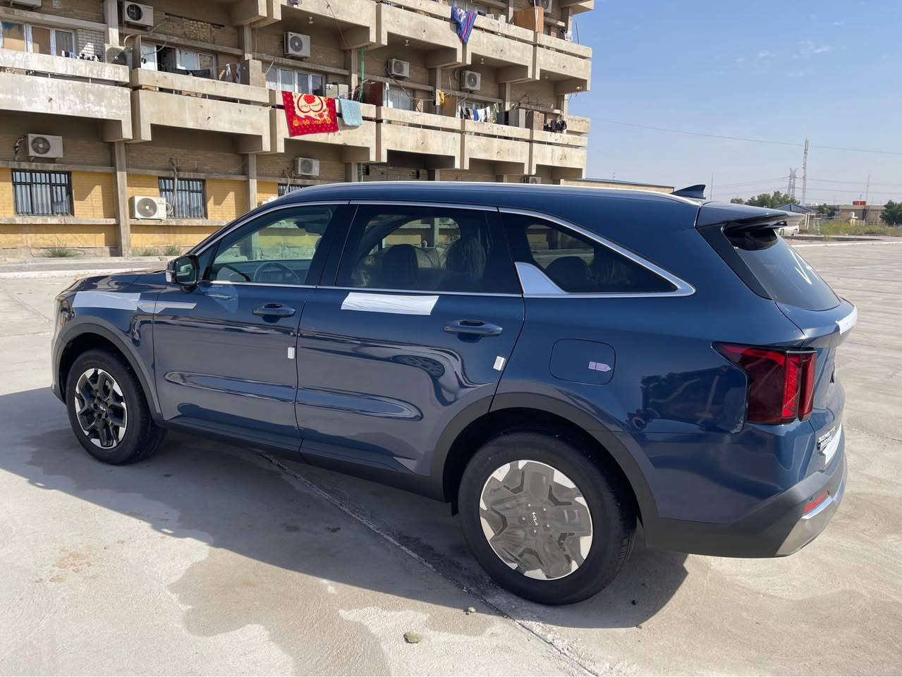 السلام وعليكم سورنتو موديل 24الشكل الجديد صفر كيلو متر تقريره عطل ميكانيكي سياره بعده بوضع الشركه موصفاته حلوه داخل ابيض كشن كهرباء بصمه رادار حساس بعد بيه موصفات السياره حره بدون رقم وحاضر للبصمه بكل مكان السعر 255وهذا رقمي لشراي *********** البصرة, العراق
