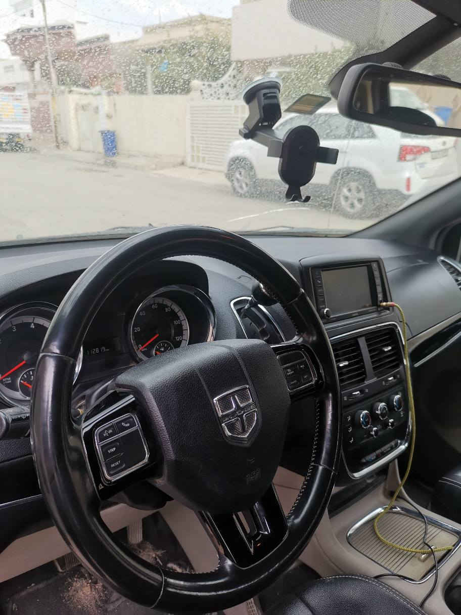 سلام عليكم سيارة دوج كرافان 2019 سياره ماشيه 110000 ميل بدون صبغ مابي شي فقط باب سايق والجامرلغ سعر 195 ورقة وبيه مجال بسيط السليمانية, العراق


**إذا كنت صاحب هذا الإعلان وتريد حذفه لأي سبب، رجاءا أرسل رسالة إلى الدعم الفني**