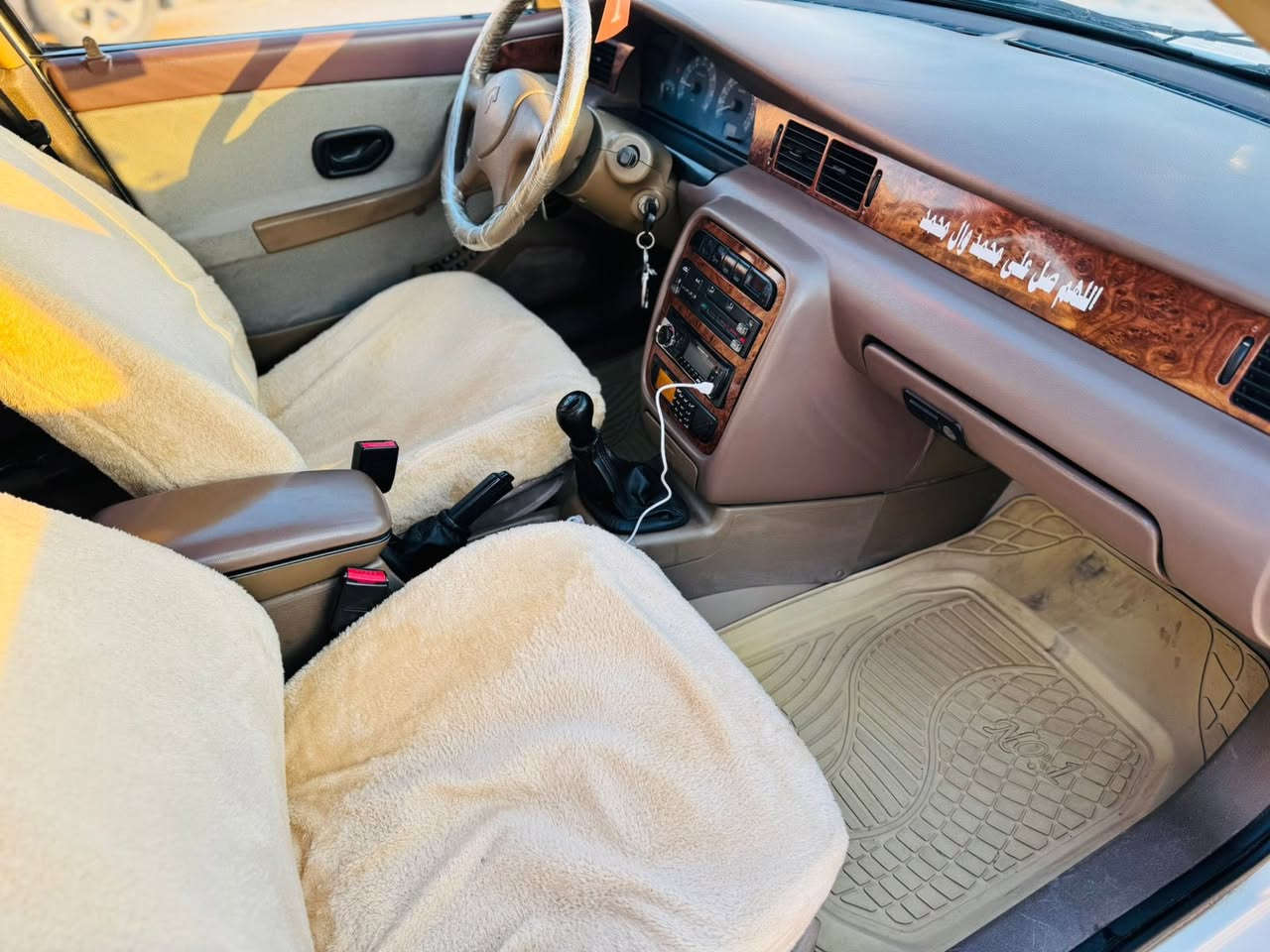 السلام عليكم
سمند للبيع موديل 11 
محرك حداديه جديد
سياره ماعايزه كلشي 
سياره كفاله ماعده جاملغ 
تحويل ثاني يوم ماشيه 180 
سعر 52 بيها مجال بسيط 
***********
🤍🪐
