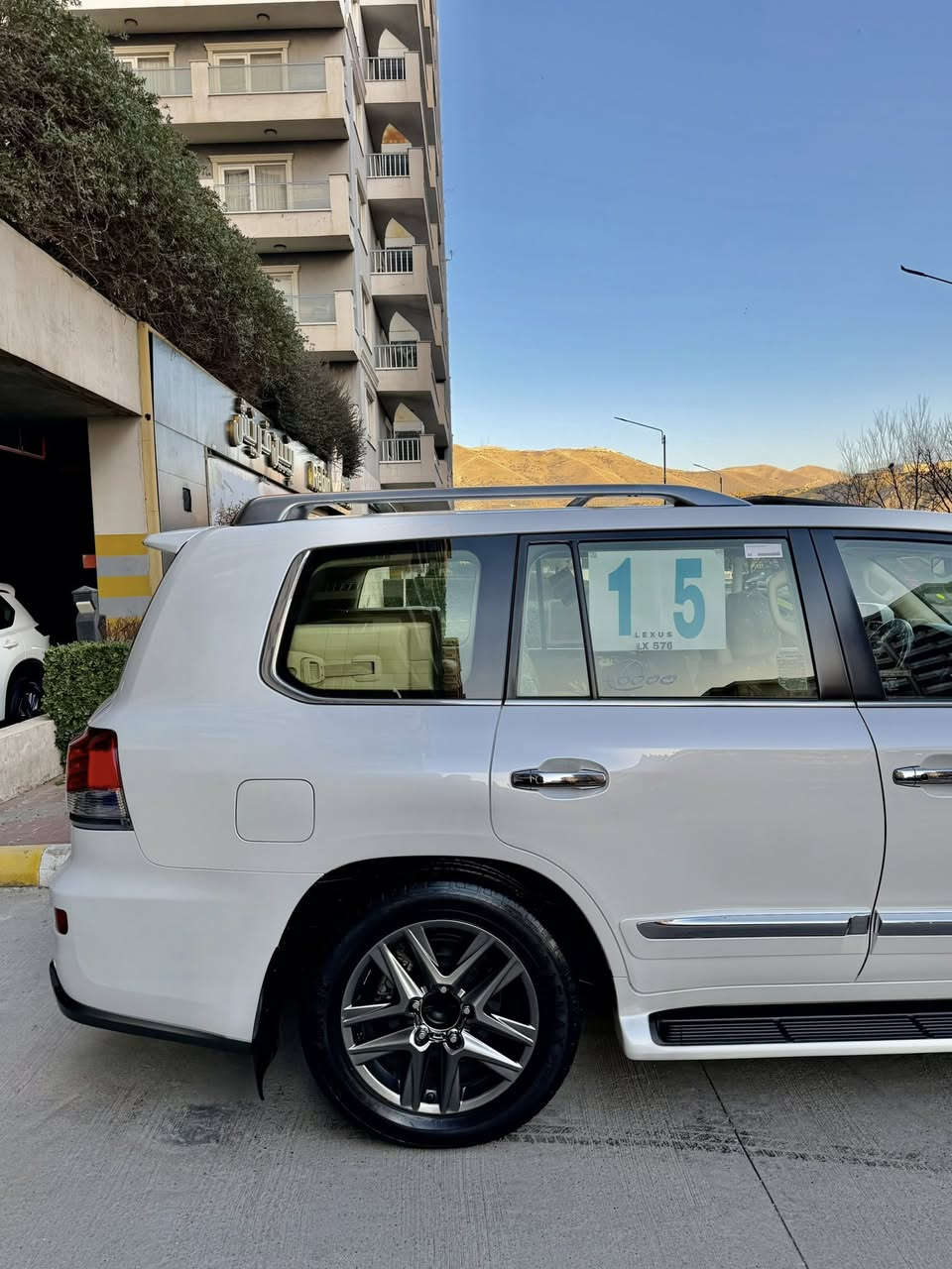 Lexsus _LX570_ 2015 _ 80,000km🪬
اللَّهُمَّ صَلِّ عَلَى مُحَمَّدٍ وَعَلَى آل مُحَمَّدٍ

ليگزيز  موديل ٢٠١٥ (LX570)
سياره مواصفات (بريمي اصلي)
سياره ماشيه (80,000) كيلو
سياره مكفوله كفاله عامه كلشي
بدون صبغ + بدون بارد + بدون حالوب
بدون + شخوت ماشاالله سياره جديد 

🧩سياره حتا غراضات موجود 
(هيدفونات + عرضيات + كل  موجود
داخل _ بيجي + ماشيه (٨٠) + موصفات بريمي + محرك 8 سلندر +

🎲مواصفات سياره
بصمه + النزيلاق + شغال + كشن جلد 
كشنات تدفيه + كاميرات + ثلاجه + زينون
باب وراء شفط +نظام ايكو + سبورت +

🪬محرك و گير كل بشرت
ما مفتوح بشرت 
سياره حيل جديد نظيفه كلشي عاي بلادي 
سياره مابيها دينار مصرف 

🧿نظافه ١٠٠٪ كامل سيرفس بدون نقص و بدون مصرف سياره اي نقص مابيها
4 أيطارات جديدة تحتها
تاير وويل بيلادي شريكه
حتا تاير (دنلوپ) أصليه
نفسي

📍نفسي يوم /تحويل وكاله حاظر
مكان / داخل سليمانيه
سعر/475$ ورقه 
م/ ***********📲
