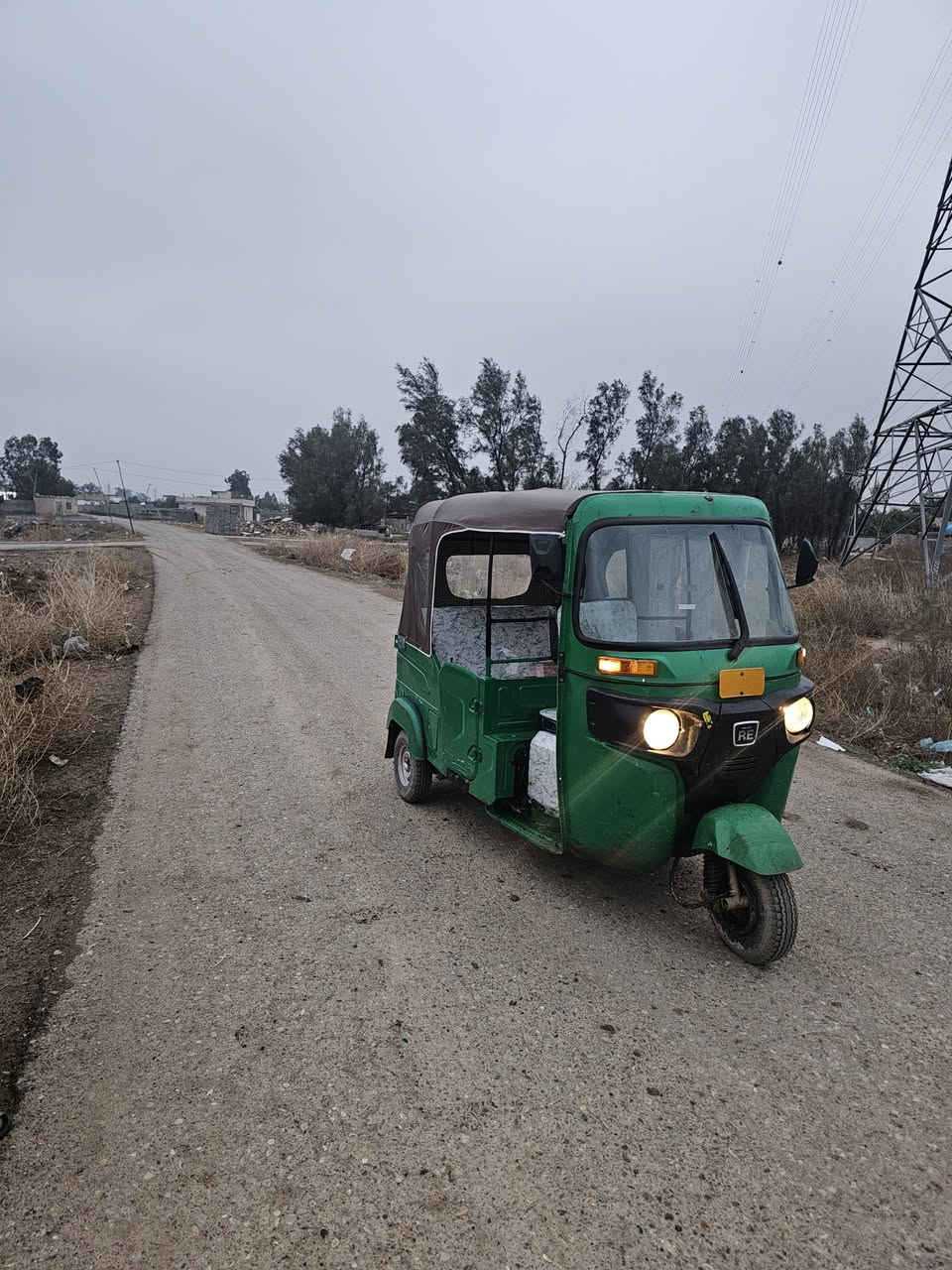 السلام عليكم شباب للبيع  تكتك موديل 22 شهر11 جاهزه من وراق المصطفى مكان بغداد كلش سعره6250 رقمي ***********
