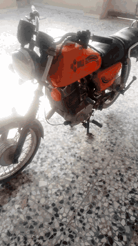 السلام عليكم دراجة امزة 82 للبيع او مراوس بستوته نضيفة واطي فرق مكاني الرميثة قرب الري *********** دراجة مكفولة من السرقة
