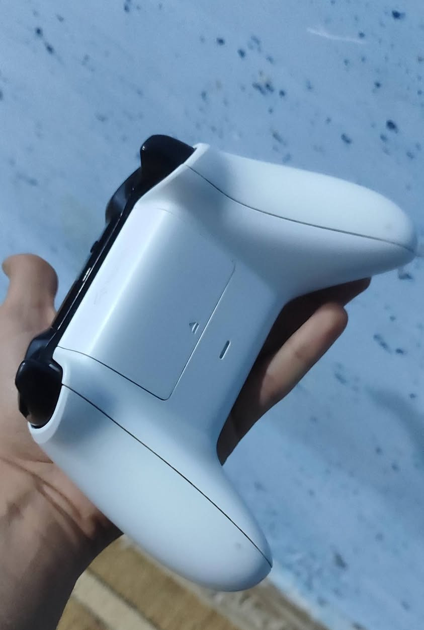 السودة جديدة مامستخدمة
والبيضة مستخدم قليل  الاصليات شرط 
سعرهن 70 قفل 
توصيل موجود


**إذا كنت صاحب هذا الإعلان وتريد حذفه لأي سبب، رجاءا أرسل رسالة إلى الدعم الفني**