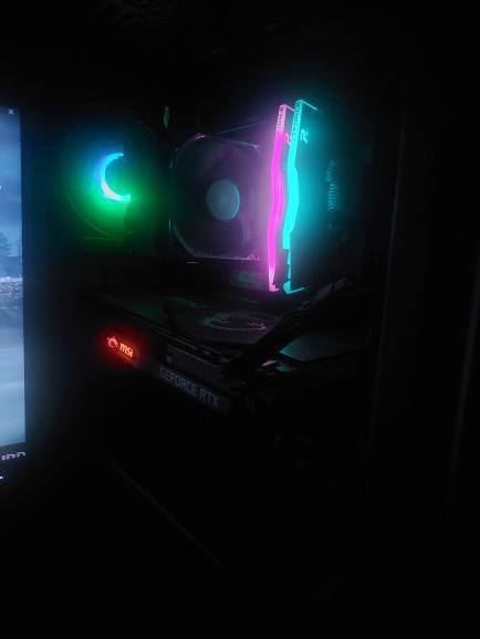 سلام عليكم 
حاسبة مرتبة براندات
وا المواصفات الكرت ما مفتوح ولا مرة 
gpu: 2070 msi gaming x
cpu: i5 10400 f
ram: tforce 2x8 16gb-3200hz
Nvme: 500gb lexar
ssd: 256 hikvision
mb: msi b460 mag tomahawk
psu: ثيرمالتك 550
cpu cooler:  Deep cool
case: matrexx 55
المواصفات كدامك وا بيه مجال
رقم 
***********
بغداد ابو دشير 
سعر 790
