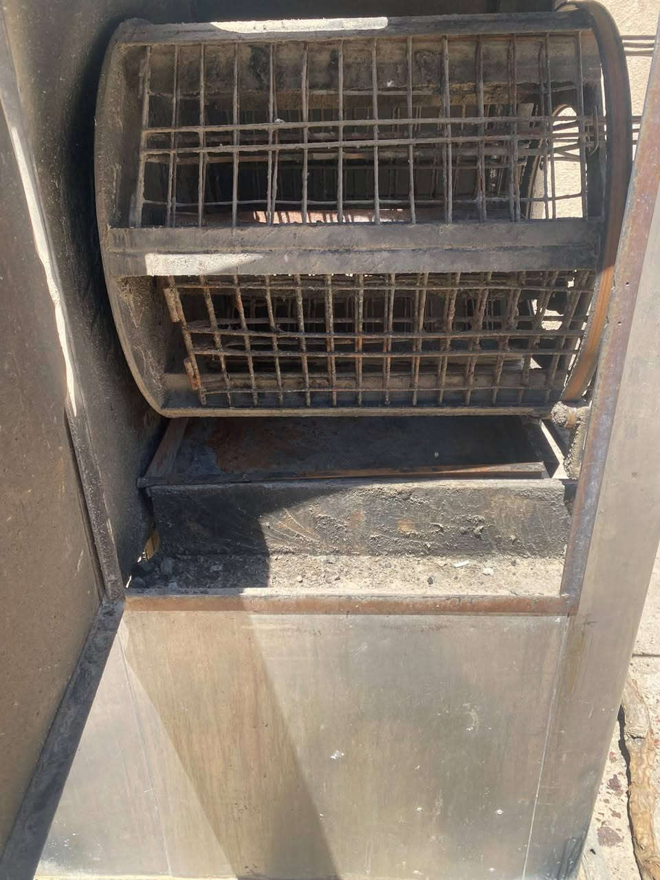 كاشوايه دجاج فحم وغاز اشتريتها 500 الف ماشغلتها ابيعها بنص السعر للمواكب وخدام الحسين  مكانها مجمع حطين 
***********
