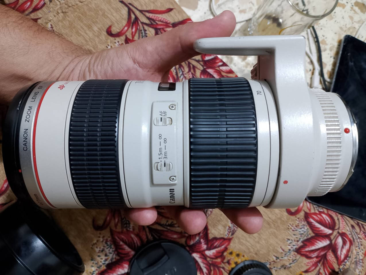 عدسه كانون 70_200 f2,8 اصدار اول نظيفه جدا مع كامل ملحقاتها سعر 800 بيهه مجال بسيط مكاني ديالى توصيل متوفر


**إذا كنت صاحب هذا الإعلان وتريد حذفه لأي سبب، رجاءا أرسل رسالة إلى الدعم الفني**