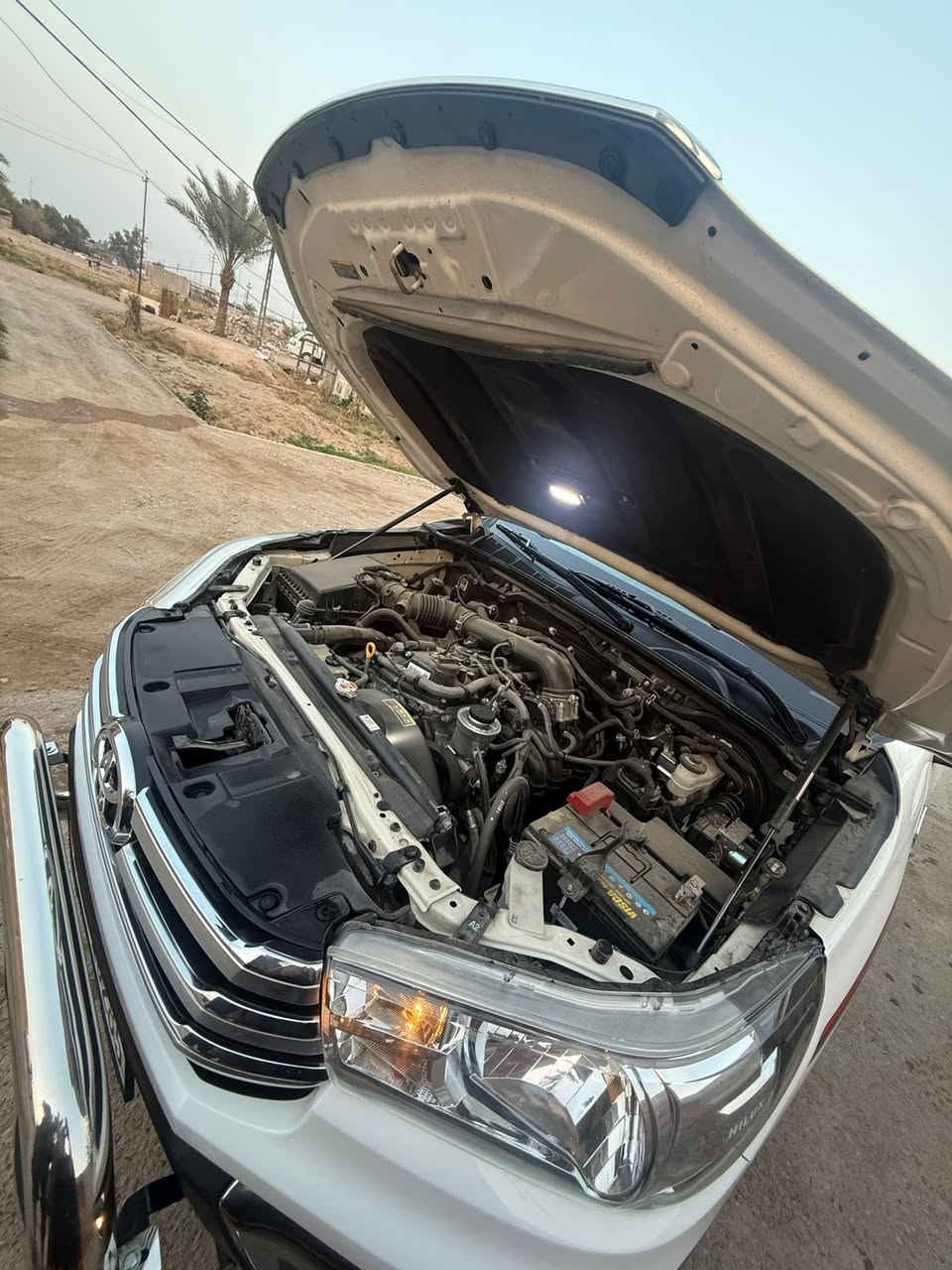 للبيع تيوتا هايلوكس 2023 ساز ماشيه 63 الف مكفوله رقم سليمانيه باسمي سنويه لل 2029 هزه وبراد جديد لل نهايه ال26 تبديل دهن جديد ارضيه مدوشمه وكشنات هوك خلفي درع امامي غراض الشركه كلهن موجودات وكاملات السياره فول مواصفات شاحن لاسلكي جكات بنيد شاشه ابل كار بلي تبريد كشنات   بصمه بصمه بيبان تبريد قطعتين تايرات شركه دلوب بيها سونار بيها عنوان بغداد بسمايه  *********** السعر 280 وبيها مجال
