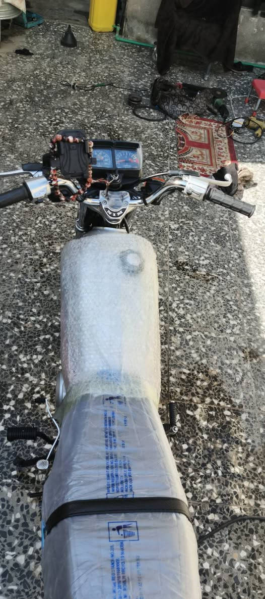 اربعه كير سكنر ٢٠٢٦ سلفر بوري رفيع
ناشفه وجاهزه صار شهرين طالعه من المعرض
سعر ٦٧٠ وبيها مجال للطيبين 
***********
