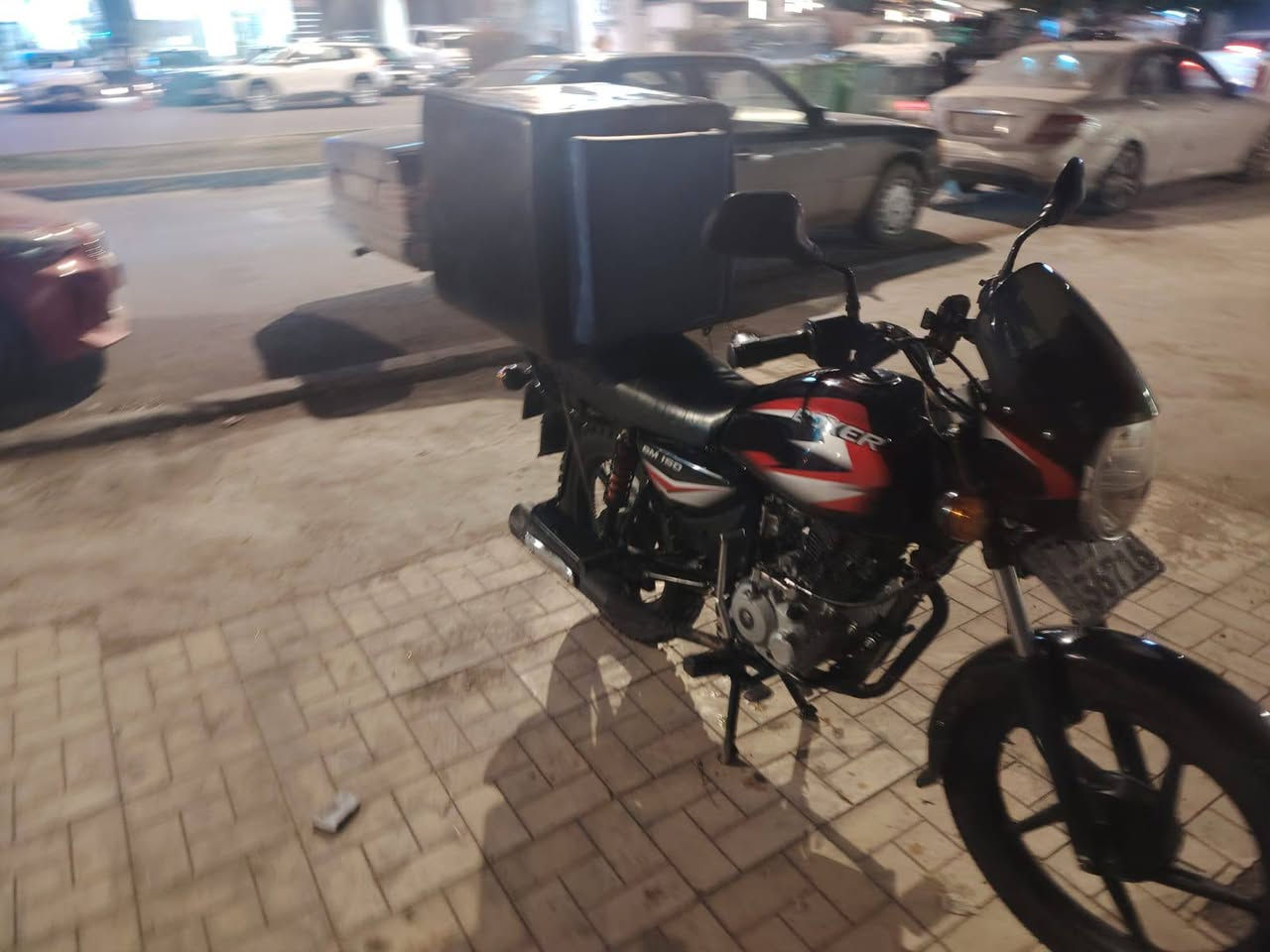 بوكسر مرقم كربلاء موديل 2023 للبيع مكاني بغداد الدراجة ممفتوحه ماشية 60 موجود واتساب *********** بغداد, العراق
